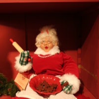Mrs. Claus Bakes